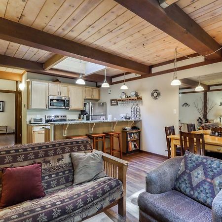 אינקליין וילג' Creekside Retreat & Sierra Townhome מראה חיצוני תמונה